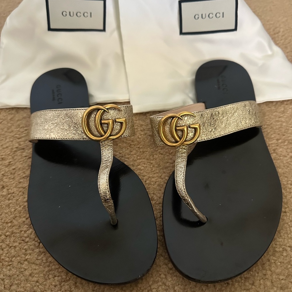 Gucci Marmont Metallic Sandals Gold Logo